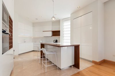 8-luxury-villa-with-open-views-of-the-sea-and