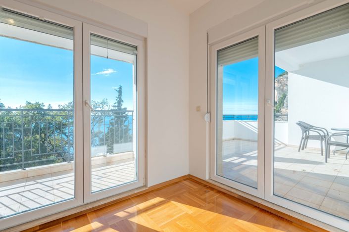 Image No.16-Villa de 4 chambres à vendre à Budva