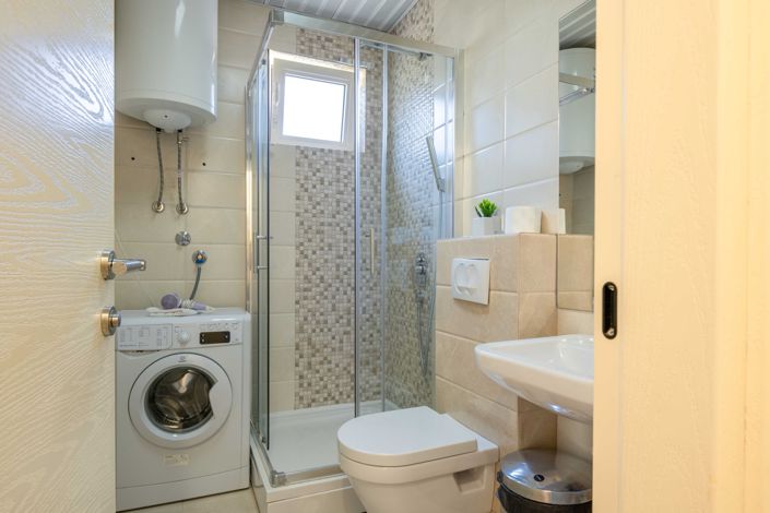 Image No.18-2 Bed Apartment for sale