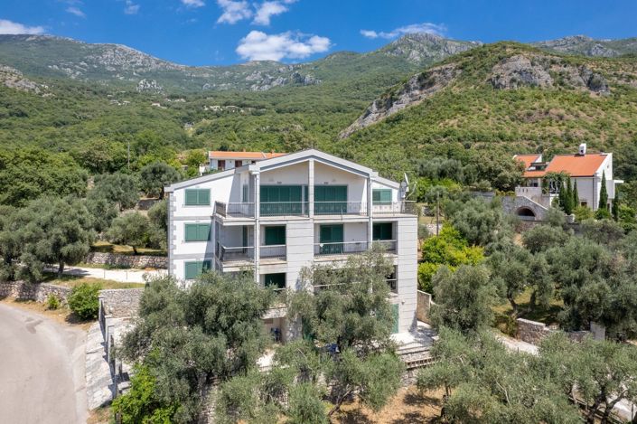 Image No.3-7 Bed Apartment for sale