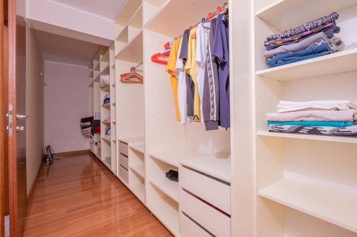 Image No.9-7 Bed Apartment for sale