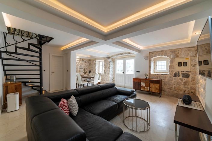 Image No.6-Maison de 4 chambres à vendre à Perast