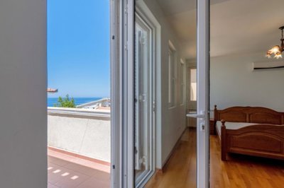 10-villa-near-the-sea-dobre-vode-bar