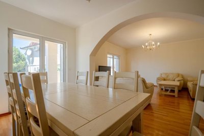 5-villa-near-the-sea-dobre-vode-bar