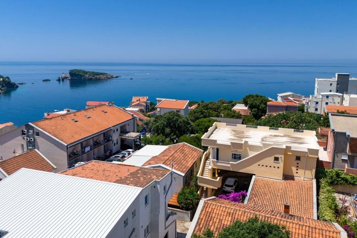 Image No.3-4 Bed House for sale