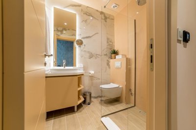 9-1-luxury-hotel-in-budva