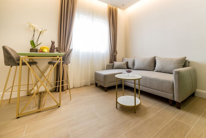 Image No.17-9 Bed Hotel for sale