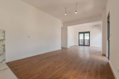 9-3bdr-apartment-with-sea-view