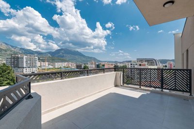 11-3bdr-apartment-with-sea-view