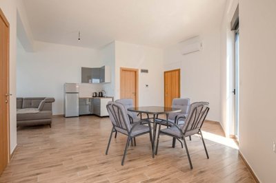 12-new-seafront-apartments-sutomore