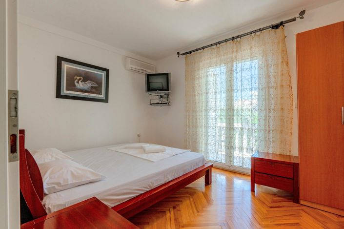 Image No.10-1 Bed Apartment for sale