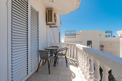 12-one-bedroom-apartment-with-open-sea-view-p