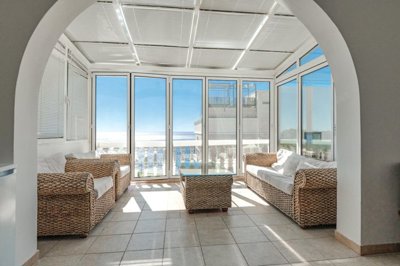 2-one-bedroom-apartment-with-open-sea-view-pr