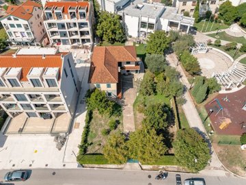 7-urbanized-waterfront-land-bijela-1