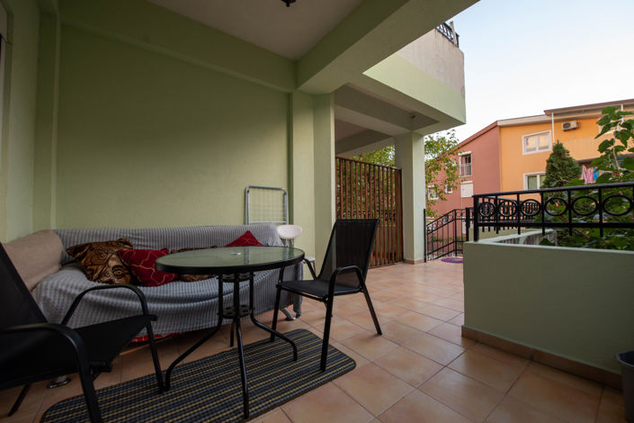 Image No.12-2 Bed Apartment for sale