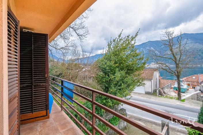 Image No.19-Maison de 6 chambres à vendre à Dobrota