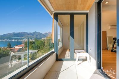 roskoshnyj-dupleks-s-zahvatyvayushhim-vidom-na-boka-kotorskij-zaliv-v-tivate_07