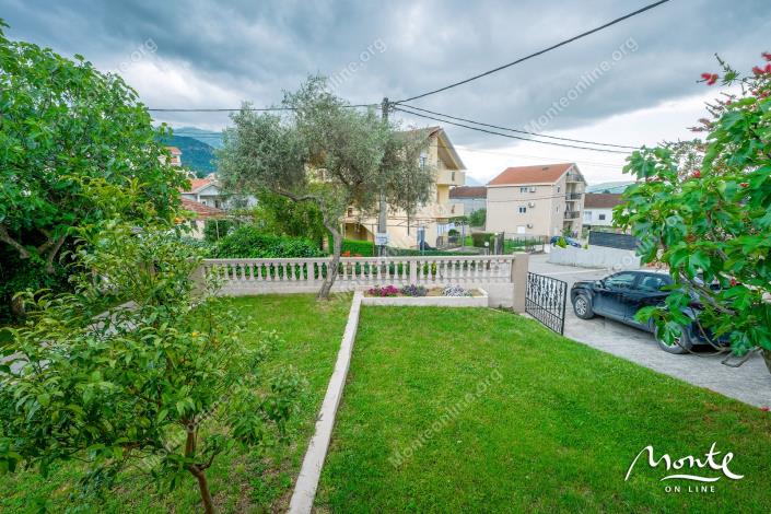 Image No.4-Maison de 4 chambres à vendre à Tivat