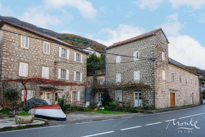 Image No.6-4 Bed House for sale