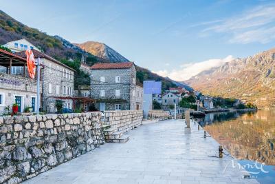 kamennyj-dom-na-pervoj-linii-v-kostanicze-investicziya-s-vidom-na-zaliv_13