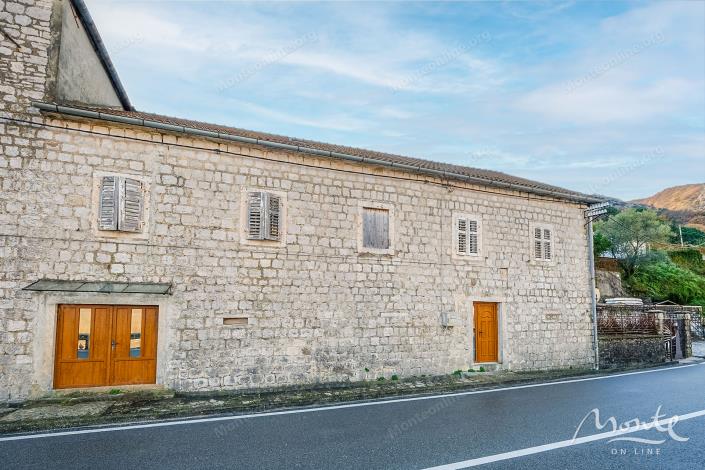 Image No.30-4 Bed House for sale