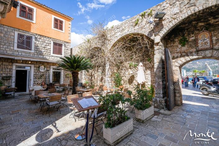 Image No.32-4 Bed Townhouse for sale