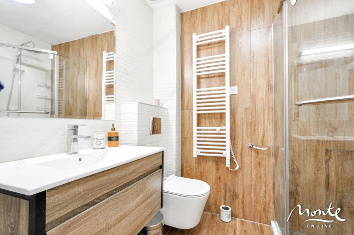 Image No.8-2 Bed Flat for sale