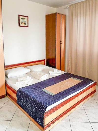 Image No.6-19 Bed Hotel for sale