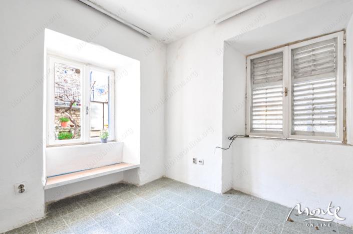 Image No.21-Maison de 4 chambres à vendre à Tivat