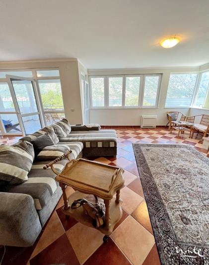 Image No.10-3 Bed Apartment for sale