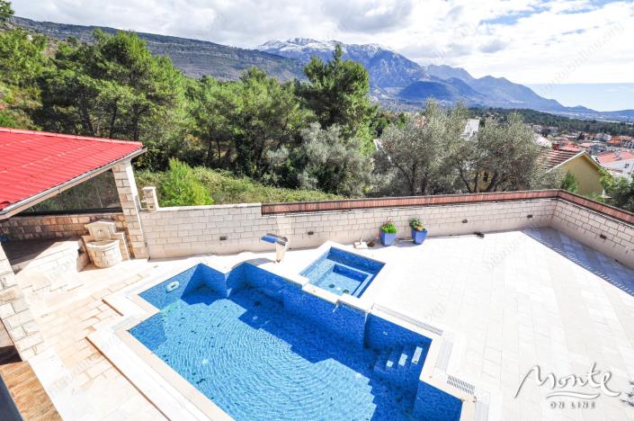 Image No.25-Villa de 4 chambres à vendre à Tivat