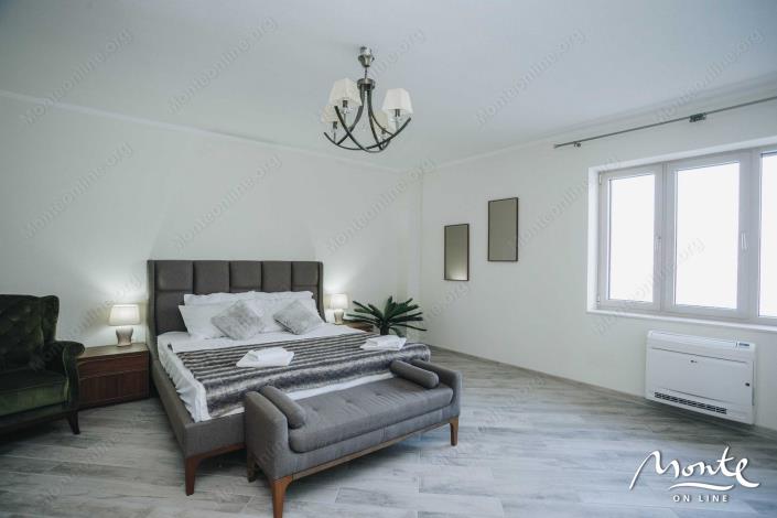 Image No.3-Villa de 4 chambres à vendre à Tivat