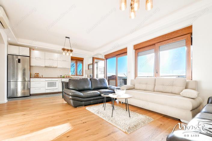 Image No.10-Maison de 3 chambres à vendre à Tivat