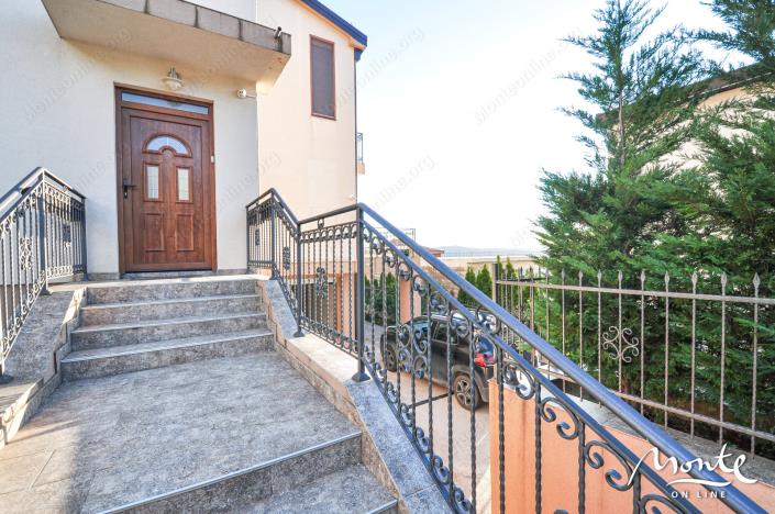 Image No.32-Maison de 3 chambres à vendre à Tivat