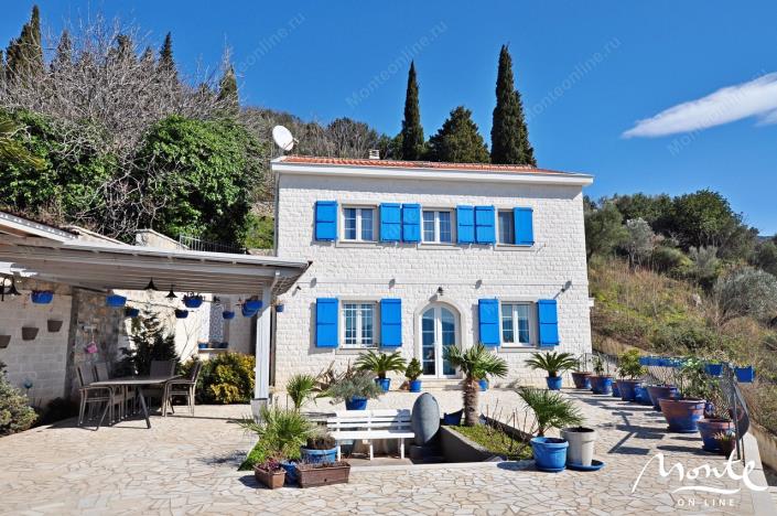 Image No.4-Villa de 4 chambres à vendre à Tivat