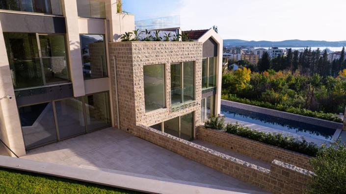 Image No.2-Maison de ville de 3 chambres à vendre à Donja Lastva