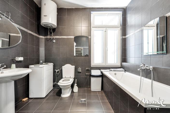 Image No.17-4 Bed Mansion for sale