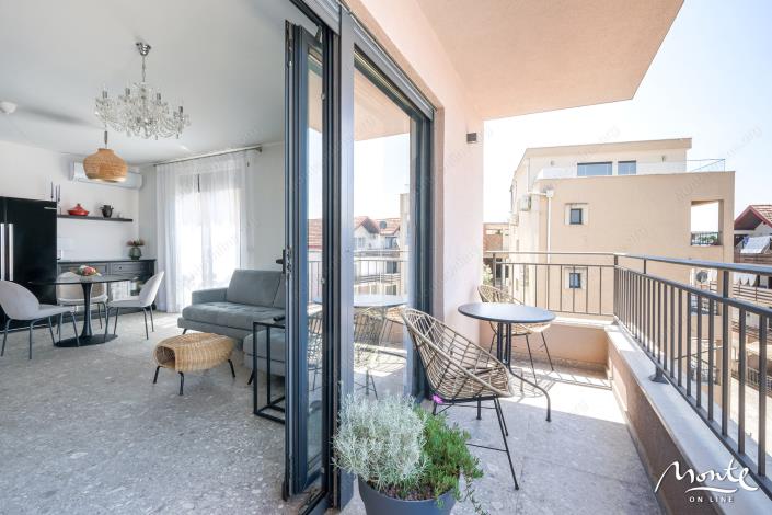 Image No.10-3 Bed Flat for sale