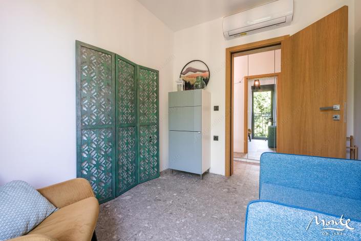 Image No.22-3 Bed Flat for sale