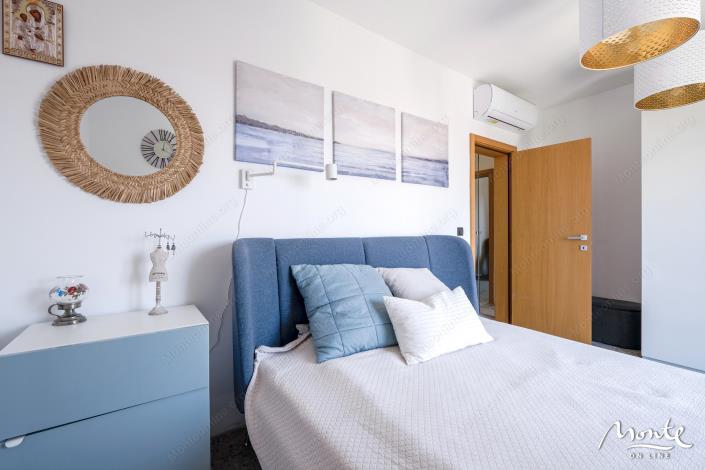 Image No.25-3 Bed Flat for sale