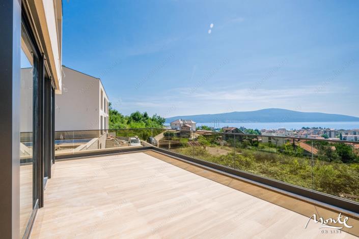 Image No.32-4 Bed Villa for sale