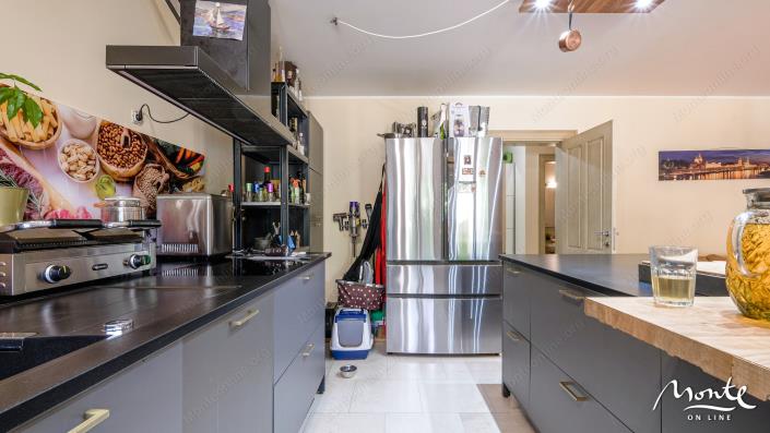 Image No.6-4 Bed Townhouse for sale