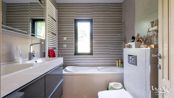 Image No.10-4 Bed Townhouse for sale