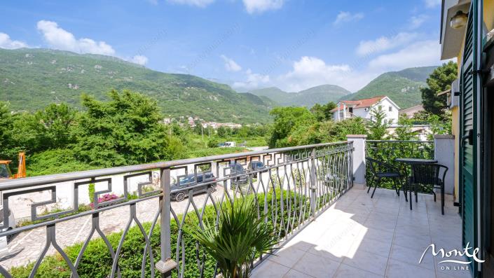 Image No.25-4 Bed Townhouse for sale