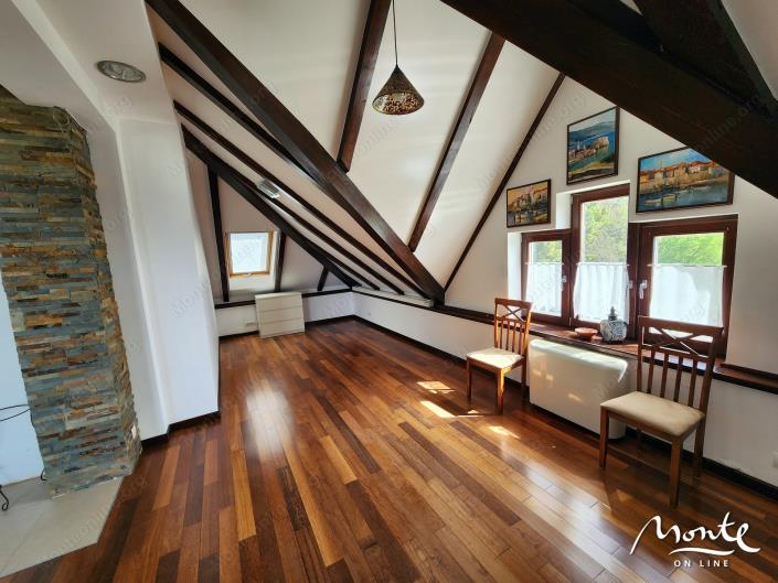 Image No.6-Villa de 6 chambres à vendre à Sveti Stefan