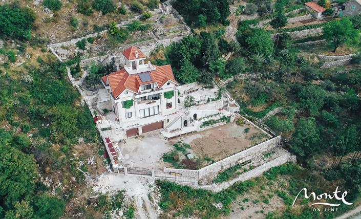 Image No.4-Villa de 6 chambres à vendre à Sveti Stefan