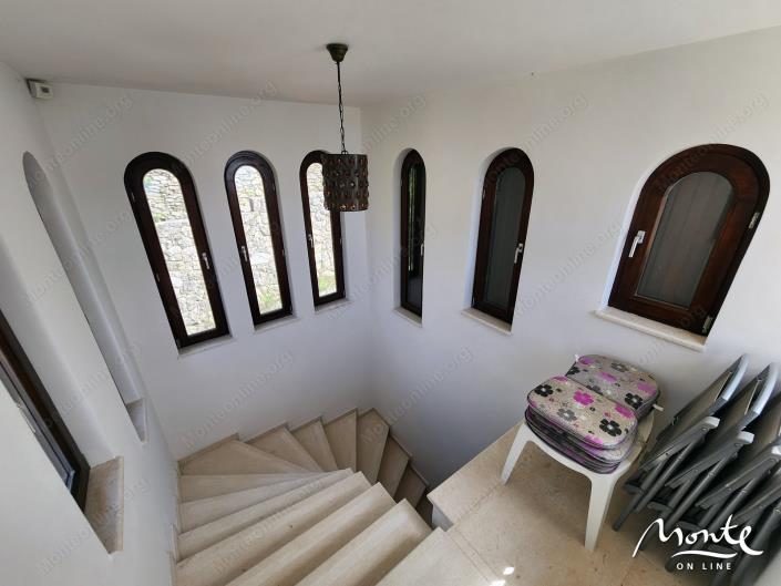 Image No.33-Villa de 6 chambres à vendre à Sveti Stefan