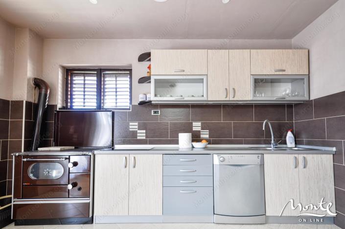 Image No.15-Maison de 11 chambres à vendre à Tivat