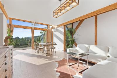 prostornyj-dom-s-3-spalnyami-i-velikolepnymi-vidami-na-boko-kotorskij-zaliv-v-tivate_10