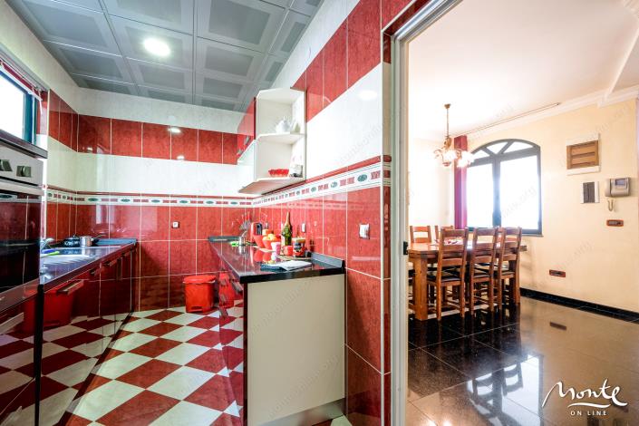 Image No.10-Villa de 7 chambres à vendre à Petrovac